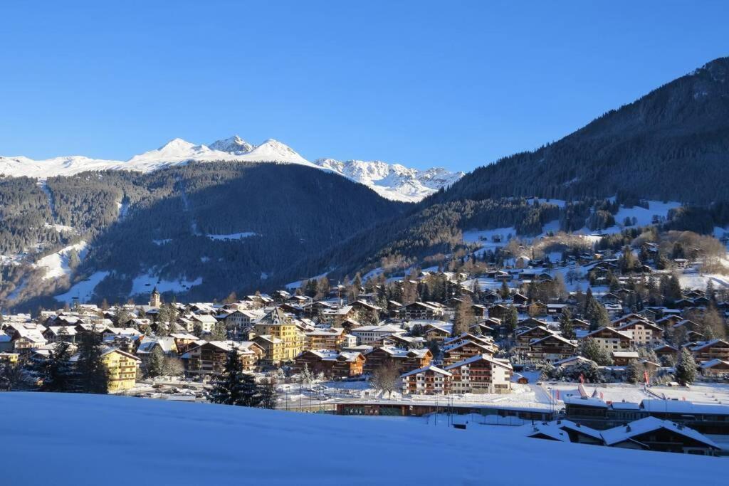 Appartement In Hus Signal Met Prachtig Uitzicht Op De Bergen Klosters Exteriér fotografie